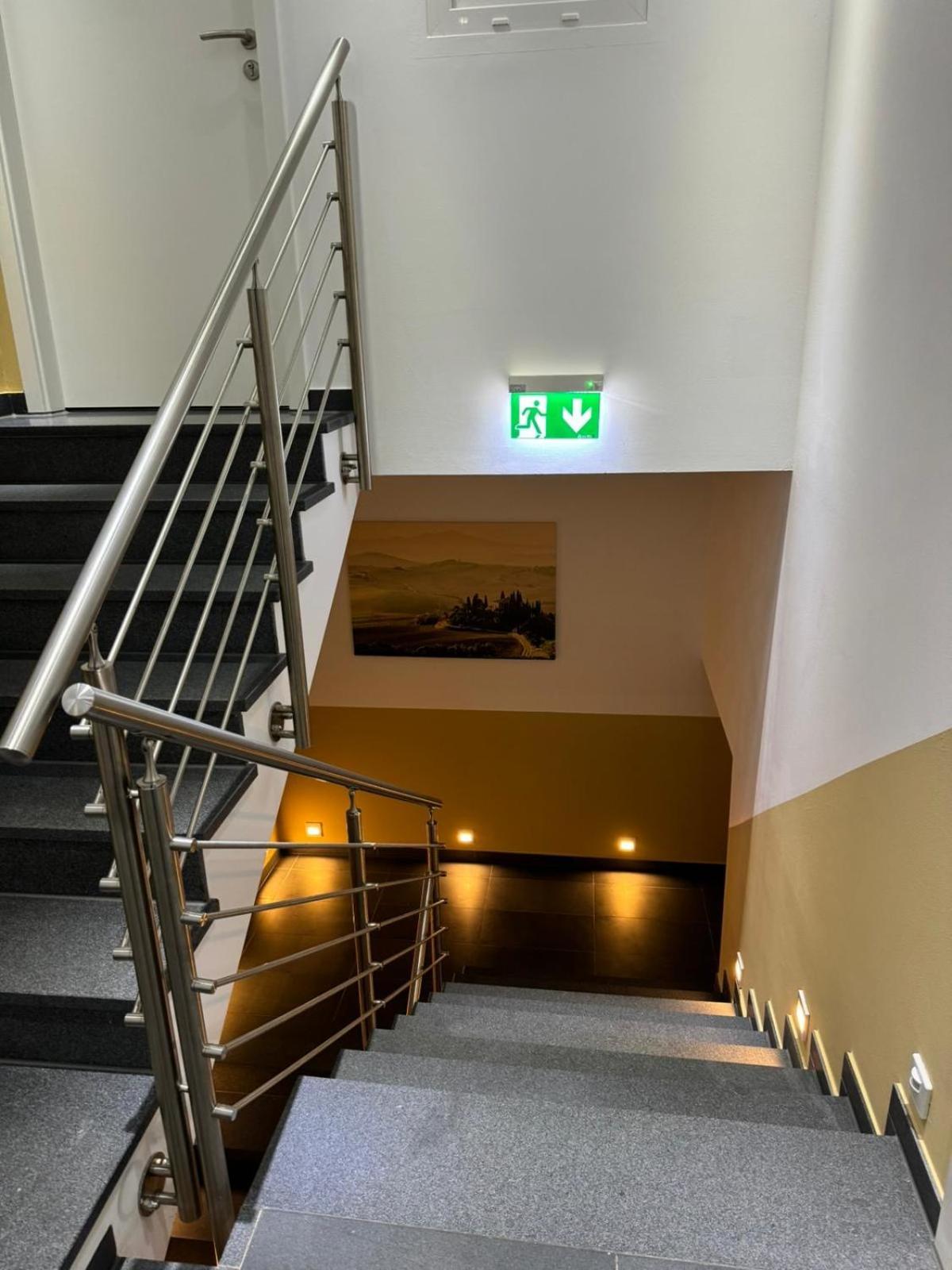 Stadtpension Heilbronn Bagian luar foto