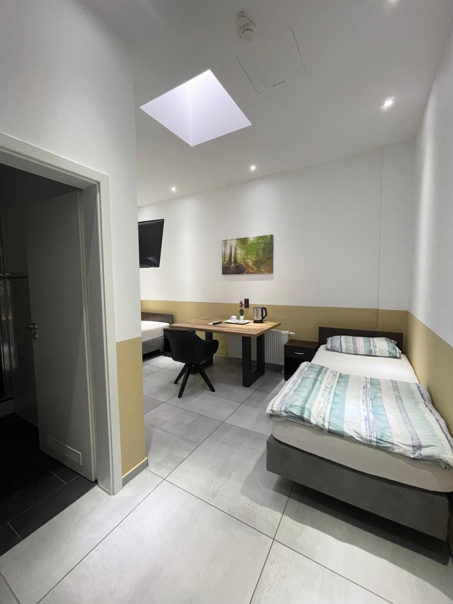 Stadtpension Heilbronn Bagian luar foto
