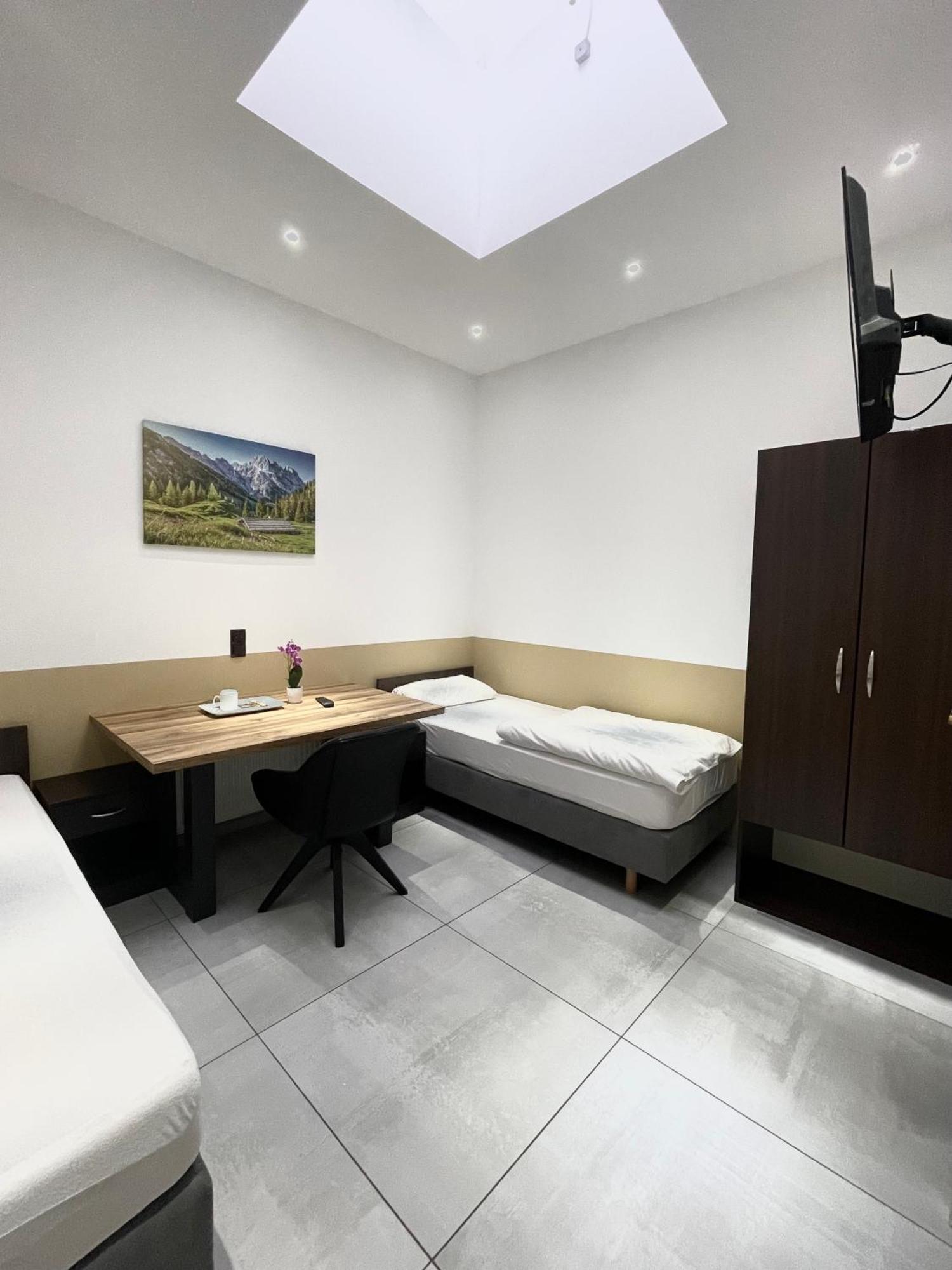 Stadtpension Heilbronn Bagian luar foto