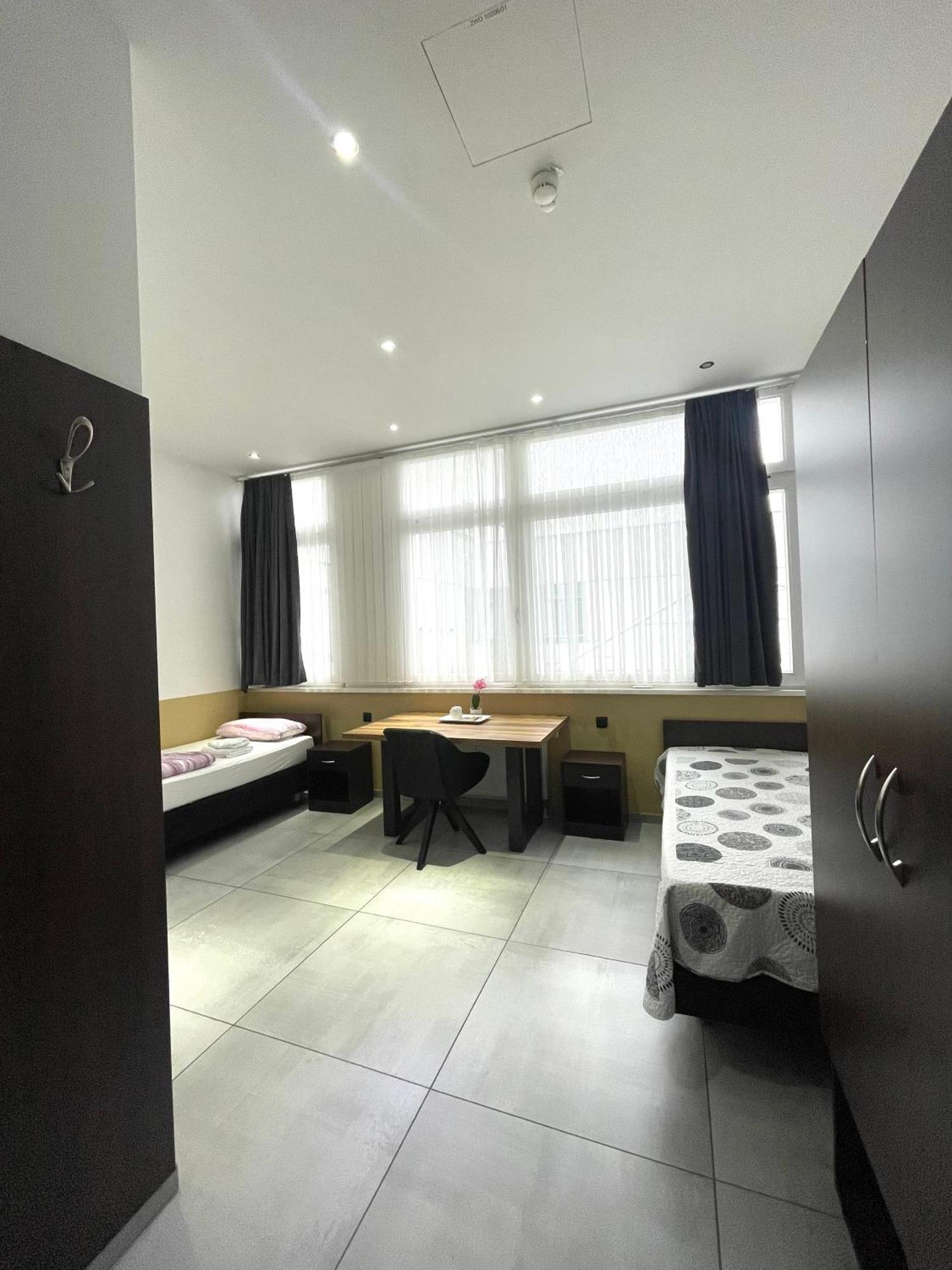 Stadtpension Heilbronn Bagian luar foto